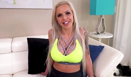 Horny Mature Mom Finds Hung Young Stud to Fuck on Vacation