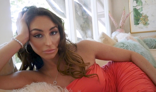 Accidentally Visit Horny Busty Neighbor Become Her Best Lover Ever