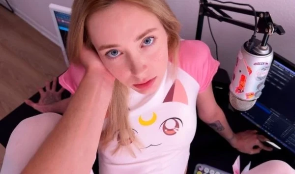 Morning Stepsis Hooked on Porn Rides Bro's Throbbing Hard Cock POV