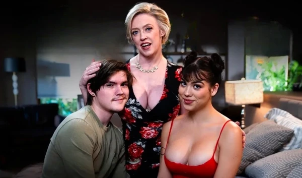 Horny Stepmom Offers Tight Ass to Train Stepson with Girlfriend